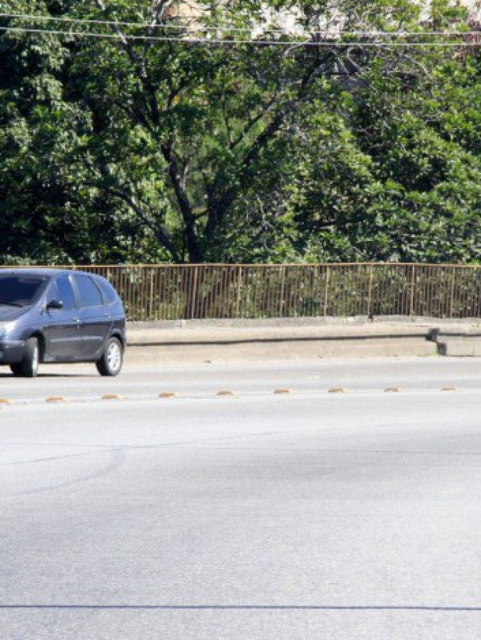 Por motivo da Opera&ccedil;&atilde;o na Comunidade da Mangueira, o viaduto de Benfica ficou engarrafado e teve um princ&iacute;pio de arrast&atilde;o, os policiais militares foram chamado e recebidos a tiros pelos traficantes do Jacar&eacute; e revidaram a ofensiva dos traficantes ocasionando um grande tiroteio na regi&atilde;o.