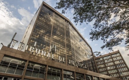 Ação contesta constitucionalidade do 'décimo-quarto' dos servidores