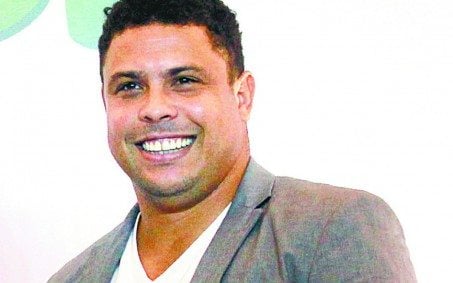 Prefeitura entra com ações para cobrança de IPTU contra Ronaldo Fenômeno