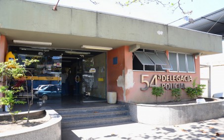 Polícia Civil prende dois integrantes de quadrilha acusada de fazer anúncios falsos de carro, em Belford Roxo