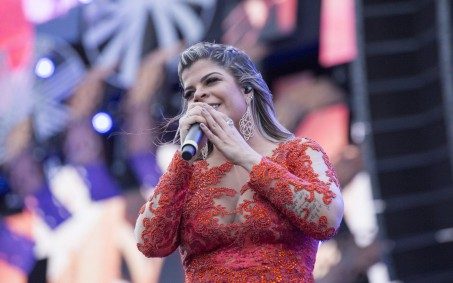 Paula Mattos assume ser lésbica: 'Casada há nove anos'