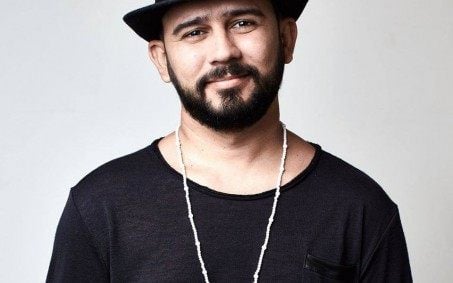 Bráulio Bessa recebe alta após internação por coronavírus