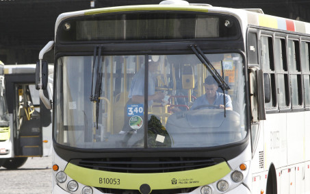 INSS estuda aceitar uso de transporte público como prova de vida