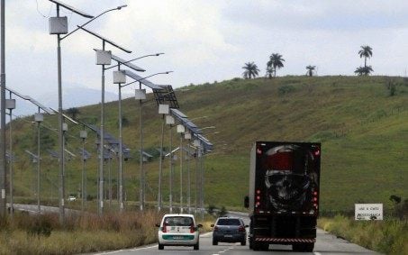 TCE identifica sumiço de 49 postes de iluminação solar no Arco Metropolitano; prejuízo de R$ 1,3 mi