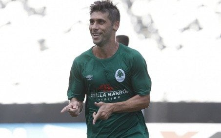 'Momento do Botafogo é mais complicado que o do Vasco', diz ex-meia dos clubes