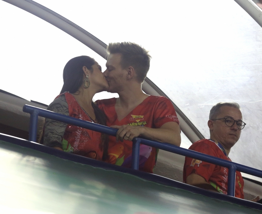 Michel Tel&oacute; e Ta&iacute;s Fersoza