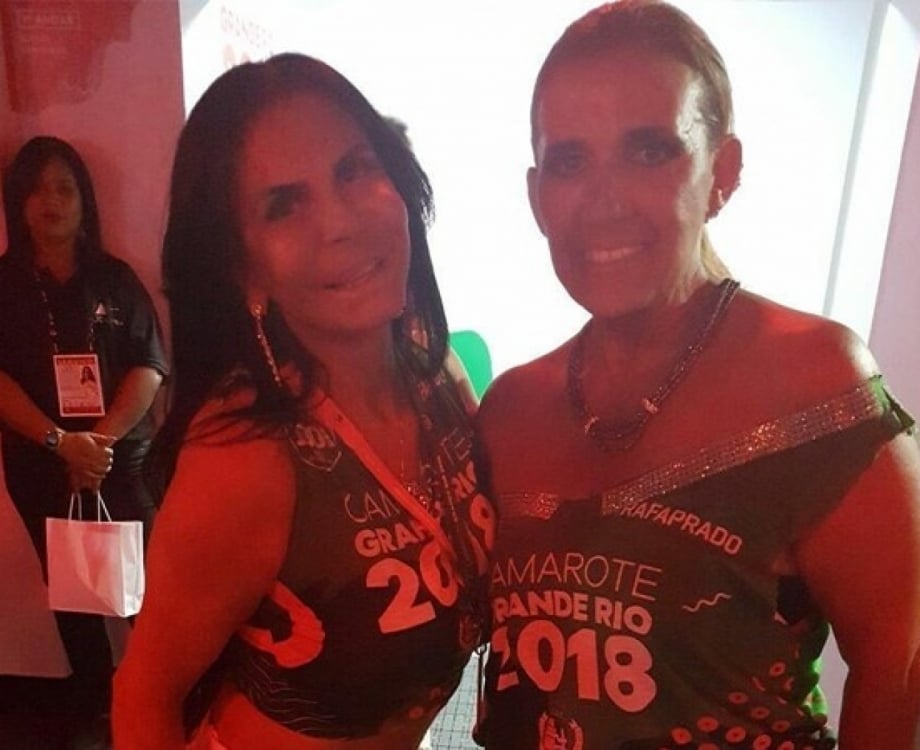 gretchen e rita cadillac no camarote da Grande Rio