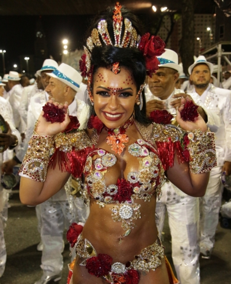 Raissa de Oliveira, Rainha da Beija-Flor