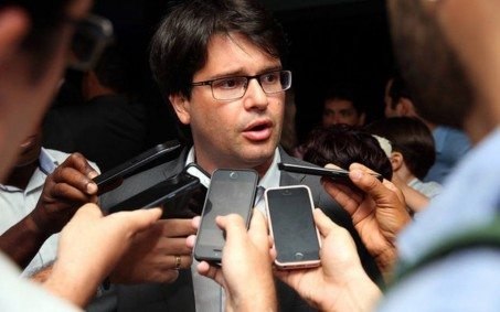 Revoltado com marcação de pênalti para o Flamengo, presidente do Bahia dispara: 'Futebol brasileiro virou um escândalo'