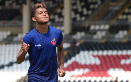 Meia ex-Vasco é anunciado por clube dos Estados Unidos