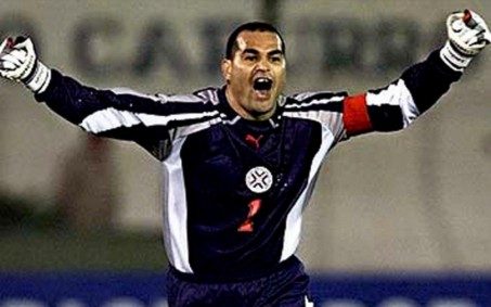 Ex-goleiro Chilavert é condenado a um ano de prisão por difamar presidente da Conmebol