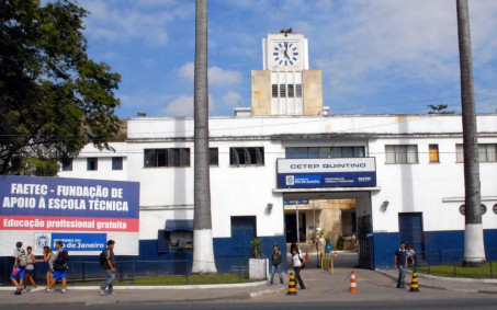 Mãe de aluno é baleada dentro da Faetec durante confronto na Zona Norte