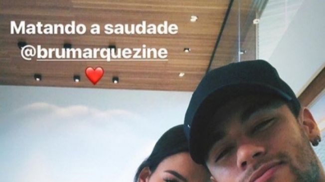 Neymar e Bruna Marquezine almo�am juntos