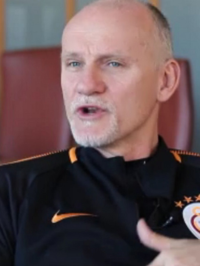 Taffarel fez muitos elogios ao goleiro Alisson