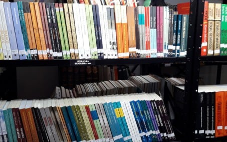 Proposta na Alerj dará redução de pena a detentos por meio da leitura