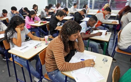 Universidade realiza vestibular solidário com mil bolsas integrais