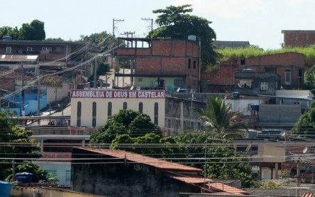 Homem é baleado em operação da PM na Comunidade do Castelar