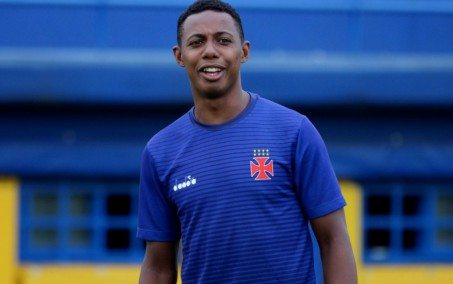 Ex-jogador do Vasco pode receber proposta para defender o Fluminense em 2021