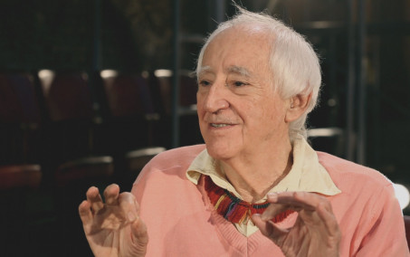 Zé Celso está 'a cada minuto mais perto da vida', diz médica pessoal após internação