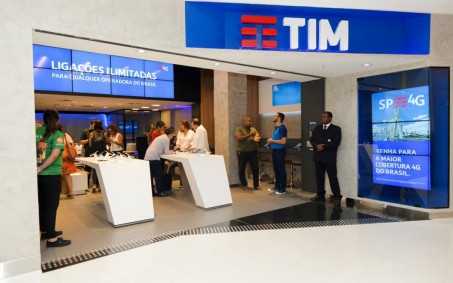 Operadora lança programa de contratação para profissionais a partir de 50 anos