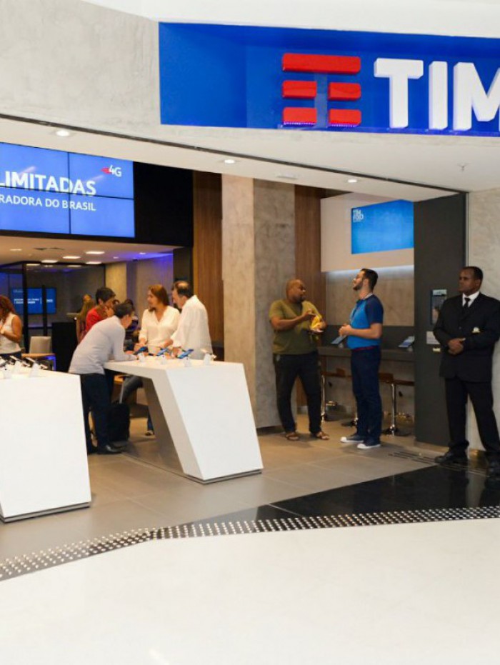 Novo modelo de loja digital da TIM é inaugurado nos shoppings Leblon e da Gávea