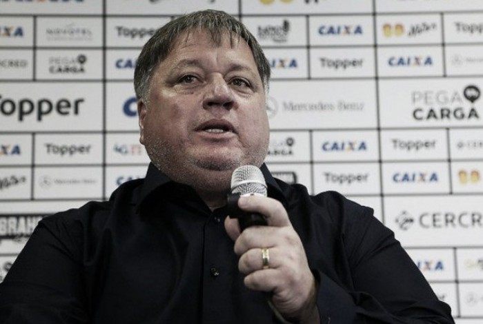 Anderson Barros acionou o Botafogo na Justiça para receber a rescisão pela saída do clube em 2019