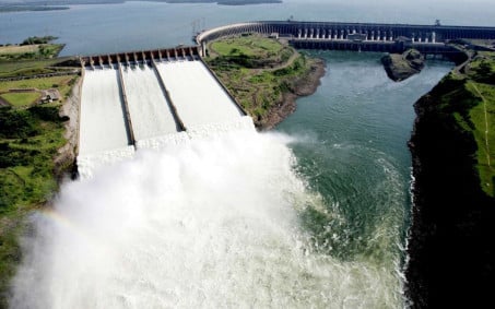 Itaipu: Após 80 dias aberto, vertedouro deve ser fechado na segunda-feira