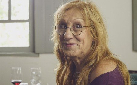 Laerte tem alta médica e deixa hospital 