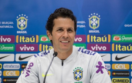 Médico da seleção brasileira vai avaliar situação de Paquetá e Richarlison antes de lista de Tite