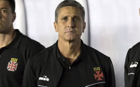 Vasco encaminha acerto com Jorginho; dois profissionais chegarão com o treinador