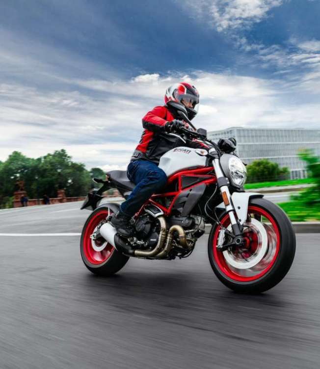 Ducati 797 Monster - Divulgação