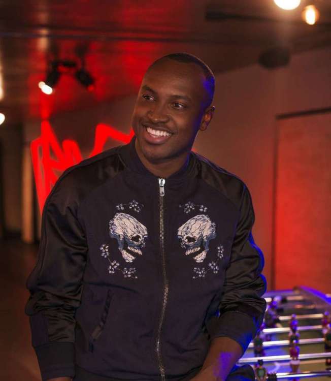 Thiaguinho canta no Salgueiro e Alcione, na Unidos de Padre Miguel 
