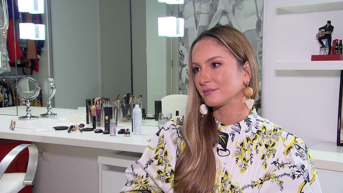 Claudia Leitte conta que tirou nódulo das cordas vocais 