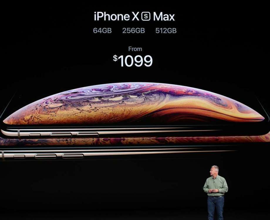 CUPERTINO, CALIFORNIA - SEPTEMBER 11: Phil Schiller, senior vice president of worldwide marketing at Apple Inc., speaks at an Apple event at the Steve Jobs Theater at Apple Park on September 12, 2018 in Cupertino, California. Apple is expected to announce new iPhones with larger screens as well as other product upgrades.   Justin Sullivan/Getty Images/AFP