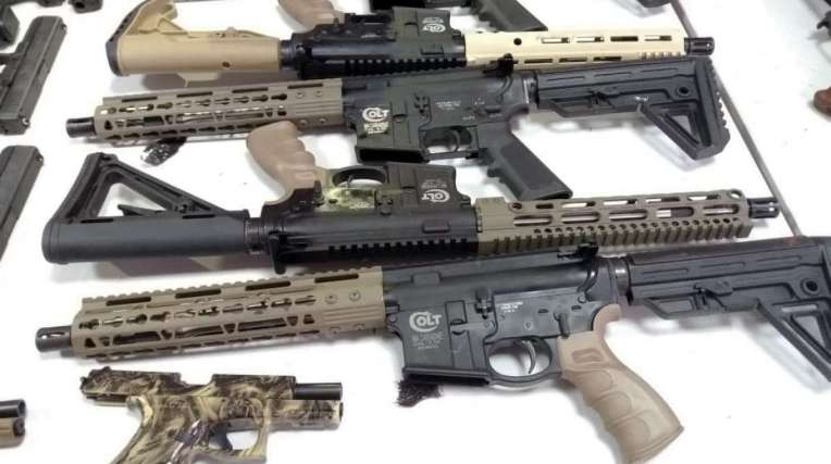 Os armamentos interceptados são de origem estrangeira