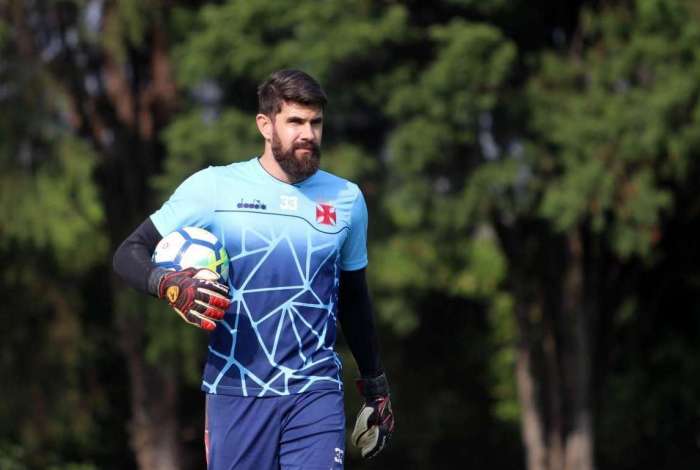 Fernando Miguel fez uma importante defesa contra o São Paulo nesta quinta-feira