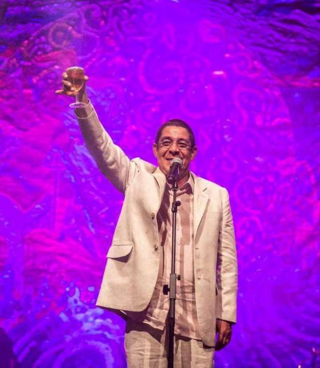 Zeca Pagodinho cancela show no Rio