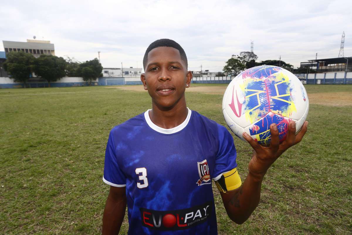 O zagueiro Robson teve sorte e ganhou no Rio de Prêmios 
