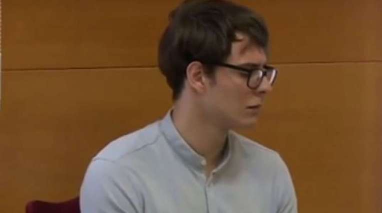 Patrick Nogueira, 21 anos, pediu perdão à família pelas quatro mortes