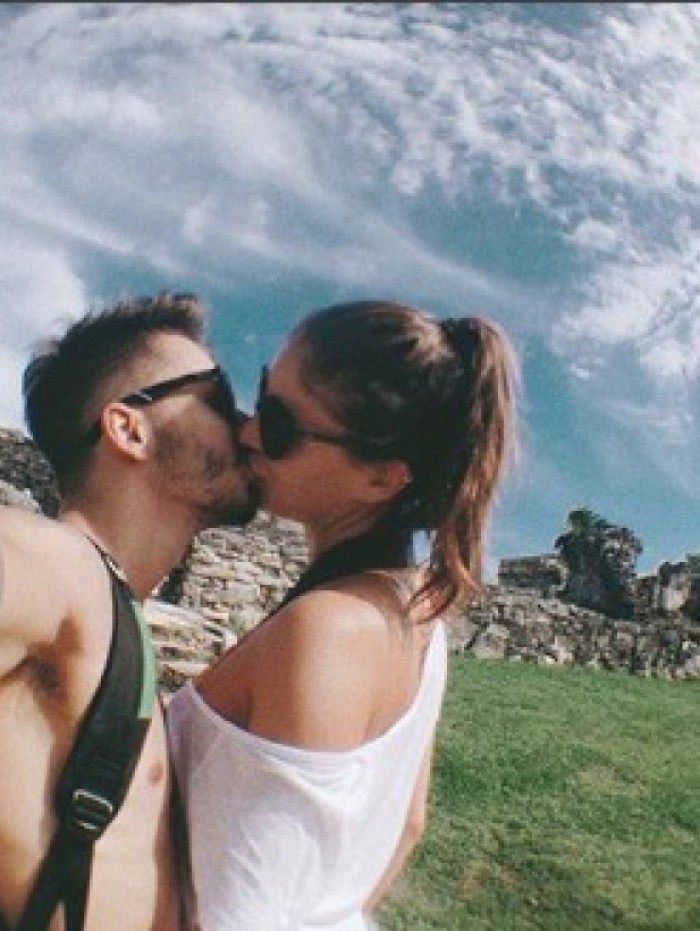 Junior Lima e a esposa M&ocirc;nica Benini 