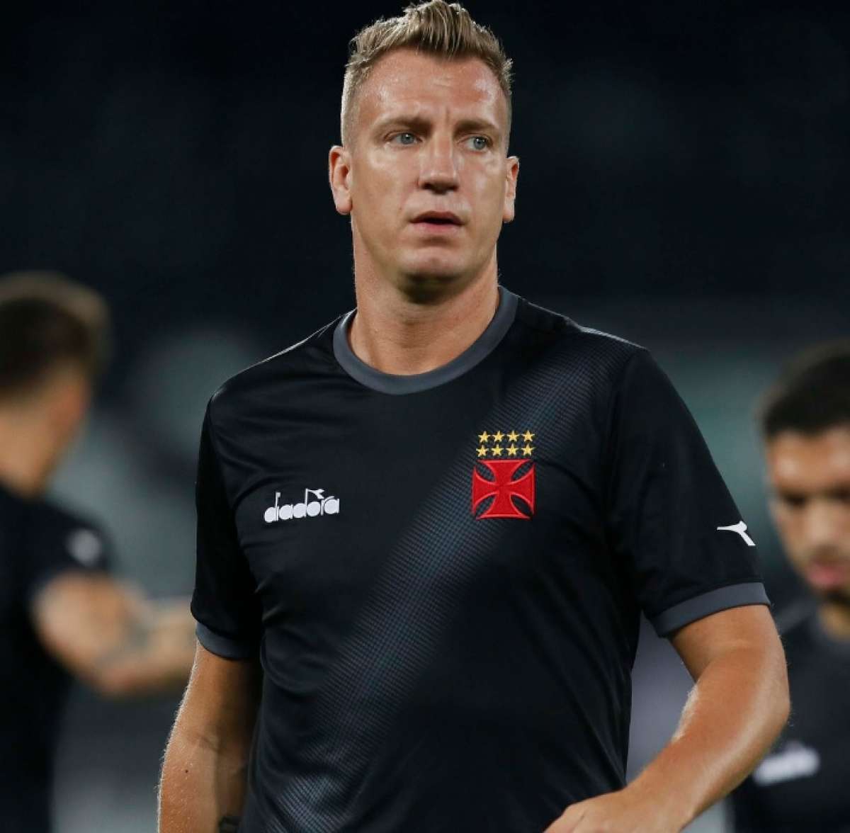 Maxi Lopez - Partida Botafogo x Vasco no estádio Nilton Santos nessa terça-feira 09/10.

  
  