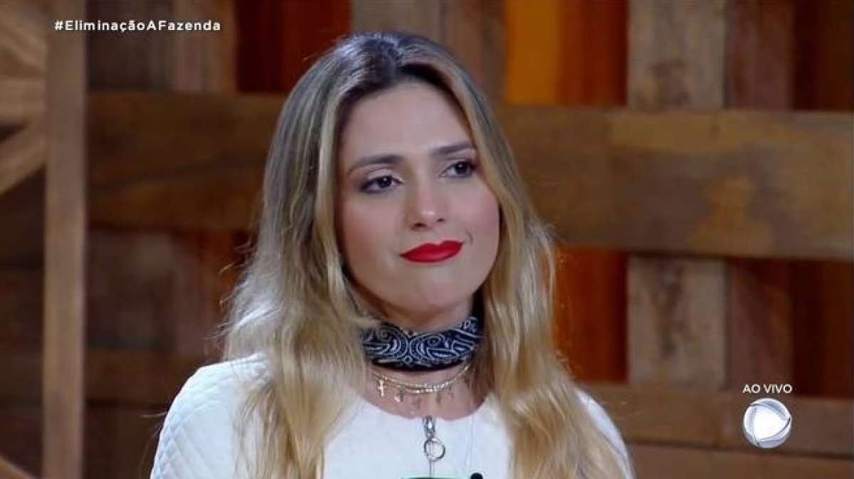 Nadja Pessoa est&aacute; fora do jogo