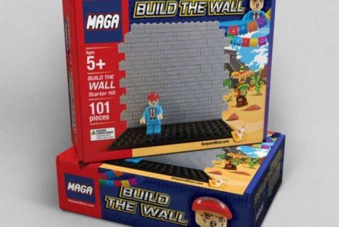 Empresa on-line lançou um brinquedo inspirado no Lego, permitindo que um boneco representando Trump construa um muro na 'fronteira' com o México