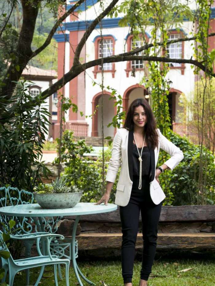 Laura não aceita ser rejeitada novamente e planeja vingança