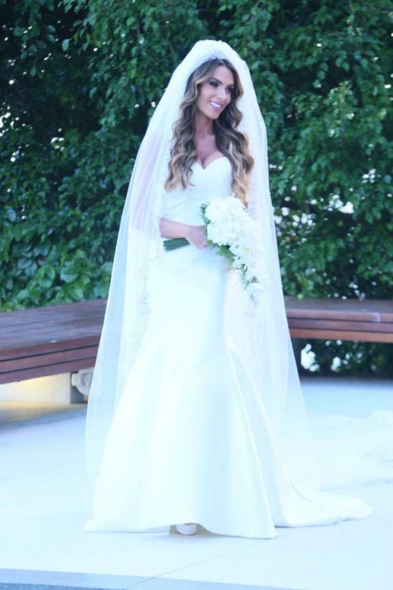 Nicole Bahls e Marcelo Bimbi se casam na Igreja da Candelária nesta terça, 4, no Rio, 
Casal escolheu igreja histórica para celebrar união, que terá 56 padrinhos e 400 convidados