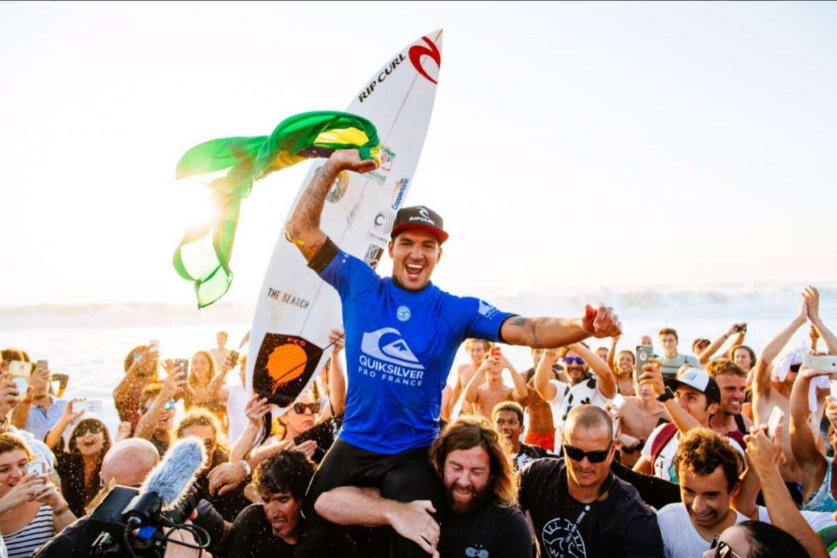 Gabriel Medina tamb&eacute;m foi campe&atilde;o em 2014