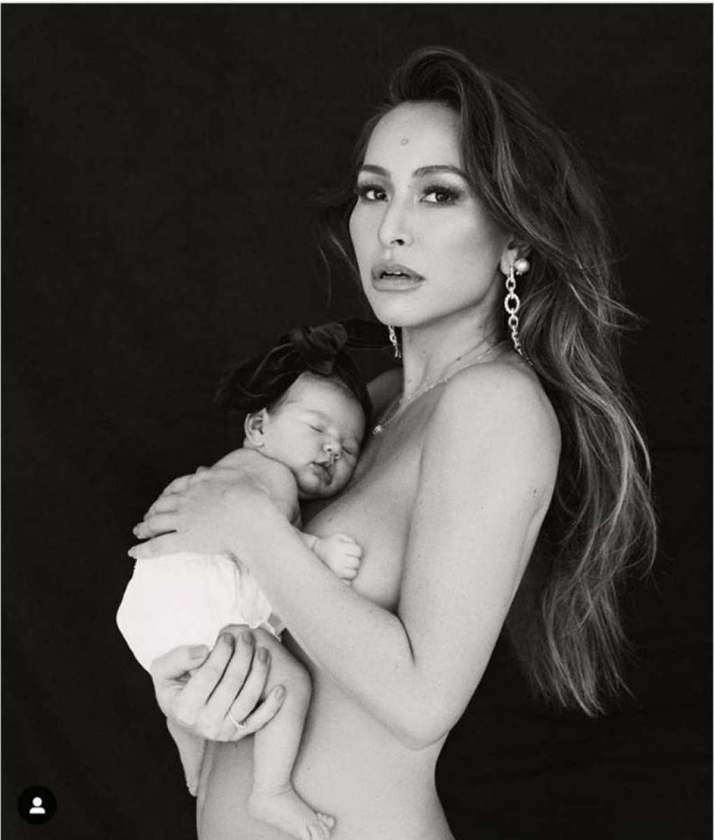 Sabrina Sato e a filha Zoe - reprodução do instagram