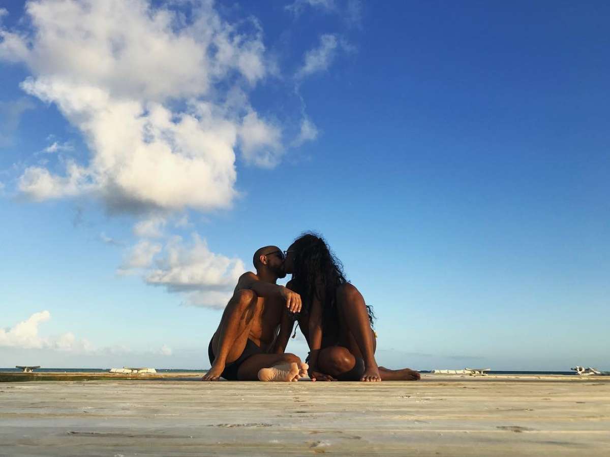 Iza e marido aproveitam lua de mel em Punta Cana