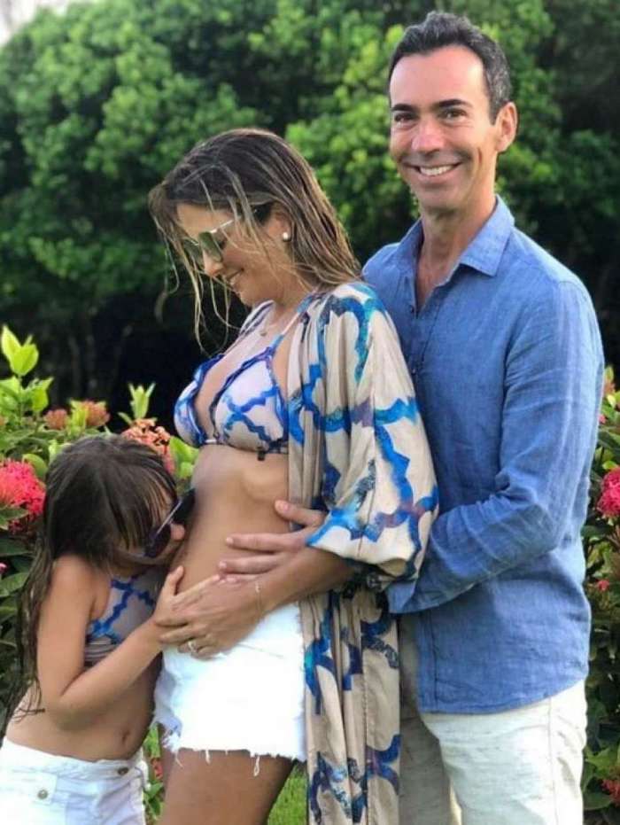 Ticiane Pinheiro anuncia gravidez 