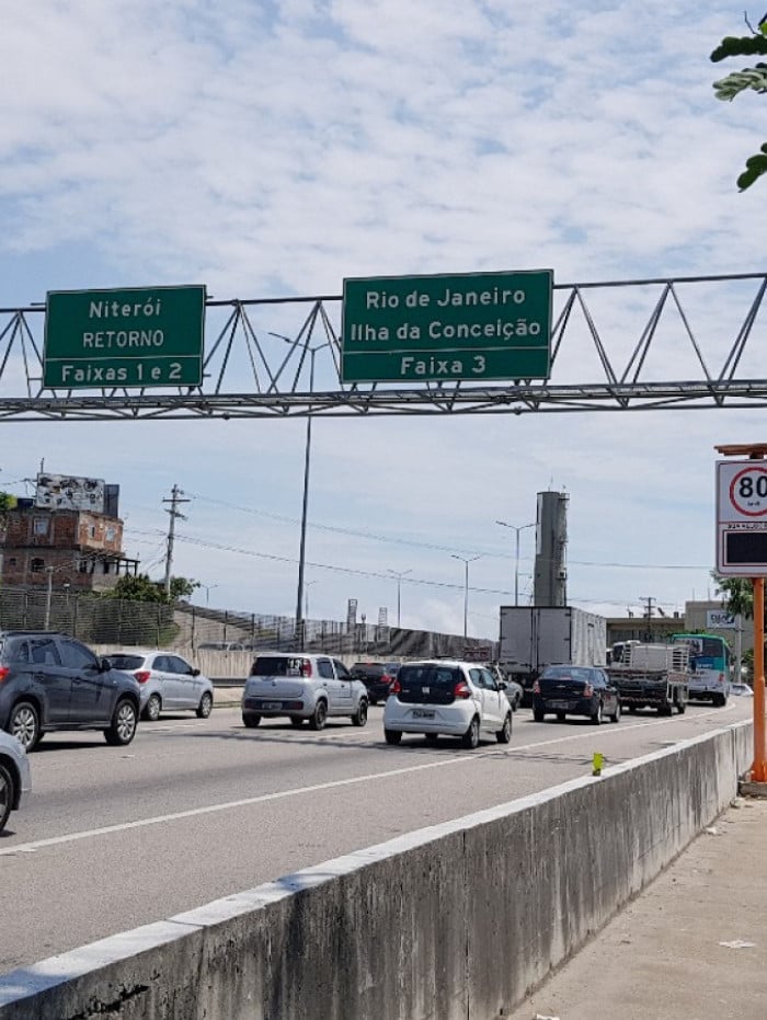 Motociclista morreu na Avenida do Contorno, na BR-101, neste domingo (27)